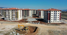 855 konutumuz için ilk kazmayı vurduk