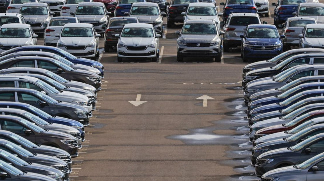 AB’de otomobil satışları şubatta arttı