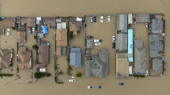 California’yı sel vurdu: 2 kişi öldü, binlerce eve elektrik verilemiyor – Son Dakika Dünya Haberleri