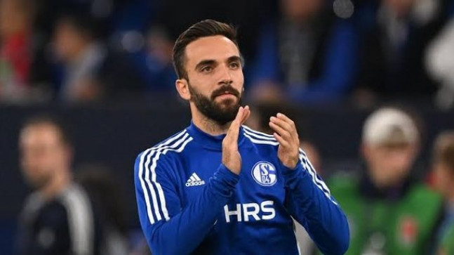 Schalke 04 Teknik Direktörü Reis’den Kenan Karaman’a övgü! ‘Pes etmedi’