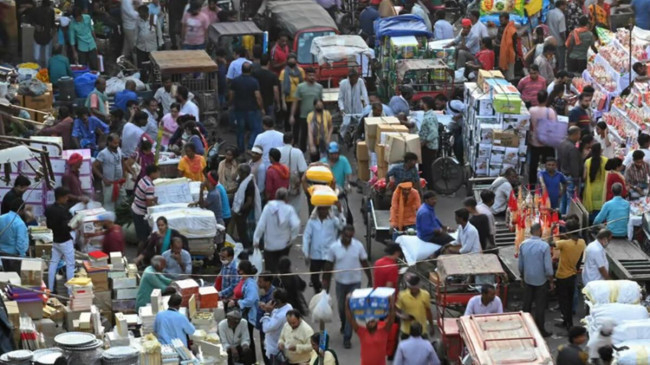 Hindistan dünyanın en kalabalık ülkesi olacak