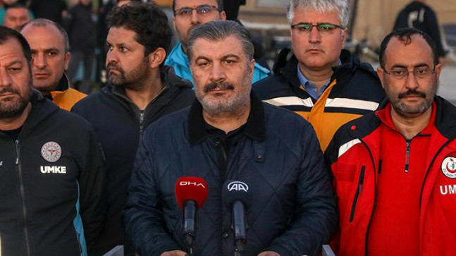 Sağlık Bakanı Koca: Hatay’daki iki depremde 18’i ağır toplam 294 yaralımız var