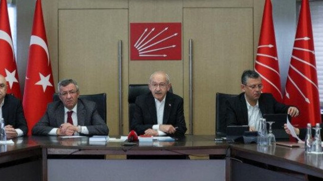 CHP grubu cumhurbaşkanlığı aday sürecinde Kemal Kılıçdaroğlu’na tam yetki verdi! Bir aday üzerinde de anlaştılar