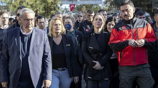 Alman bakanlar Pazarcık’ta: “Depremin boyutu kelimelerle ifade edilemez”