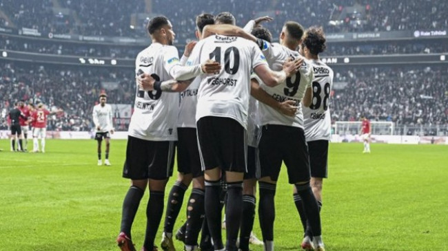 Beşiktaş-Antalyaspor maçında 13 oyuncu forma giyemeyecek