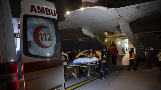 Deprem bölgesinden İstanbul'a getirilen 1233 yaralının tedavisi sürüyor