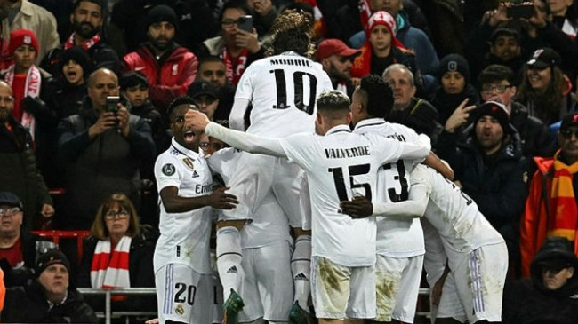 Real Madrid’den tarihi geri dönüş! Liverpool 2-0’a rağmen direnemedi… Anfield büyük şok yaşadı