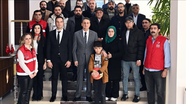 Sinop'ta yaşayan yabancı uyruklular depremzedelerin yardımına koştu