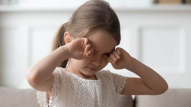 Travmaya maruz kalan çocuğa nasıl yaklaşmak gerekir?