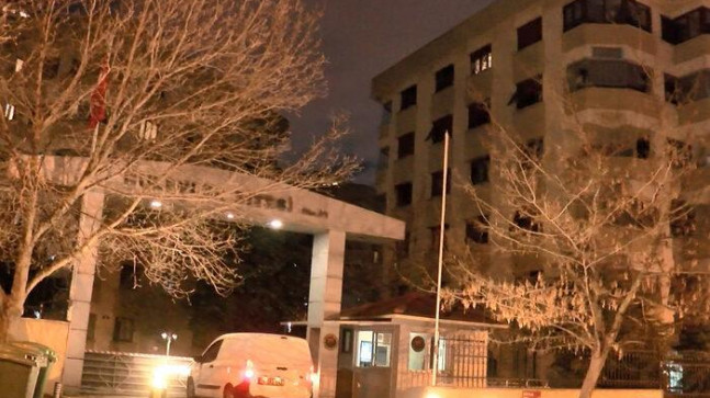 Üsküdar’da saplantılı aşık dehşeti! 1 yıl önce ayrıldığı sevgilisini öldürüp intihar etti