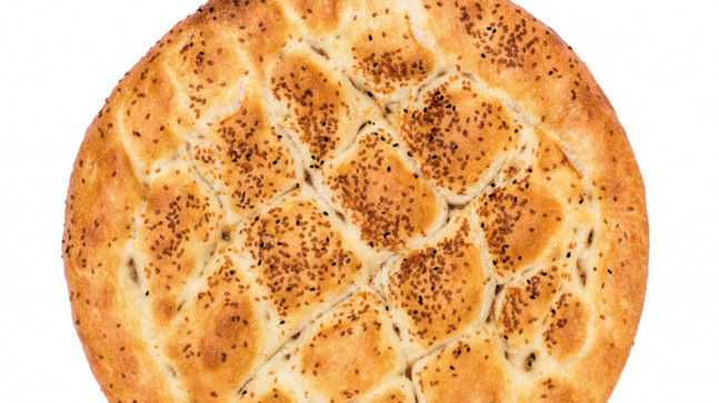 Çıtır çıtır; üzerinde bol susam, bol çörekotu…