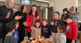 Gençlik merkezi gönüllüleri depremzede çocukların yüzünü güldürdü