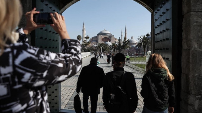 İstanbul’a şubatta gelen turist sayısı 2022’nin aynı ayına göre yüzde 13 arttı