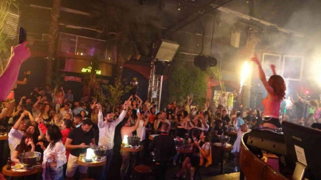 Marmaris’te eğlence hız kesmeden devam ediyor