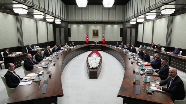 SON DAKİKA: Artık saatler kaldı! Kritik seçim öncesinde tüm gözler orada, gece yarısını beklemeden…