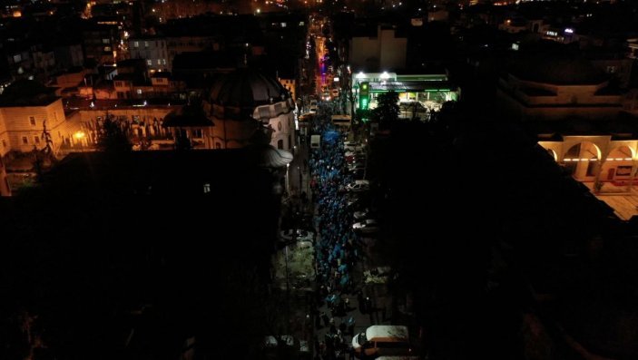 Kadınlar, 8 Mart'ta Doğu Türkistan için yürüdü