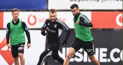 Beşiktaş'ın yıldızı Rachid Ghezzal takımla çalıştı