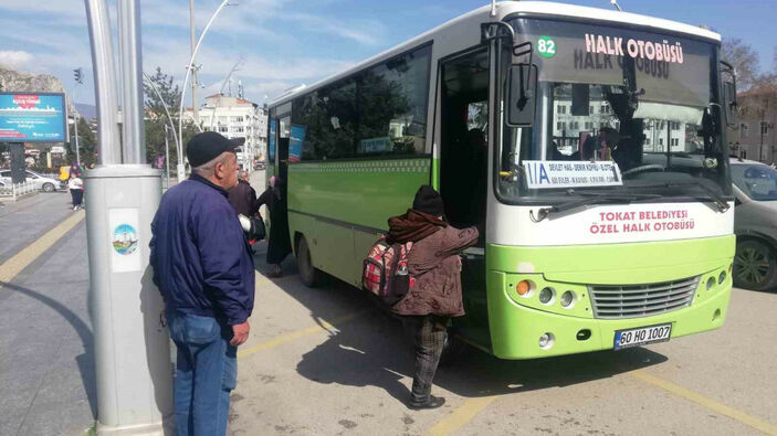 Tokat'ta depremzedelere su ve toplu taşıma ücretsiz