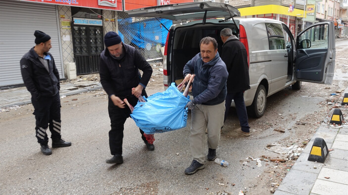 Sivas'ta bağışlanan kurbanlar, afetzedelere gönderildi